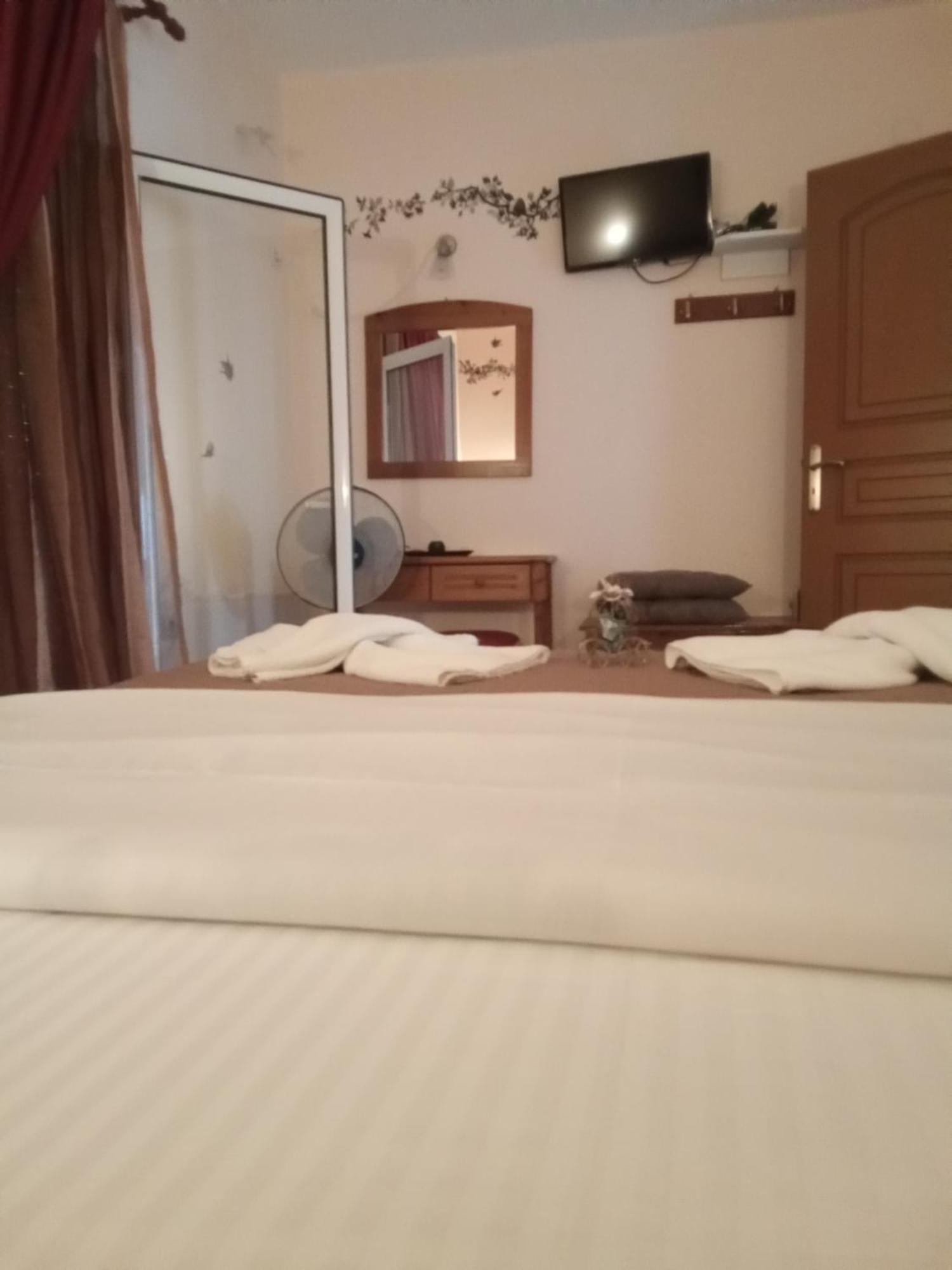 Aparthotel Delfini Akhladherí Exteriér fotografie
